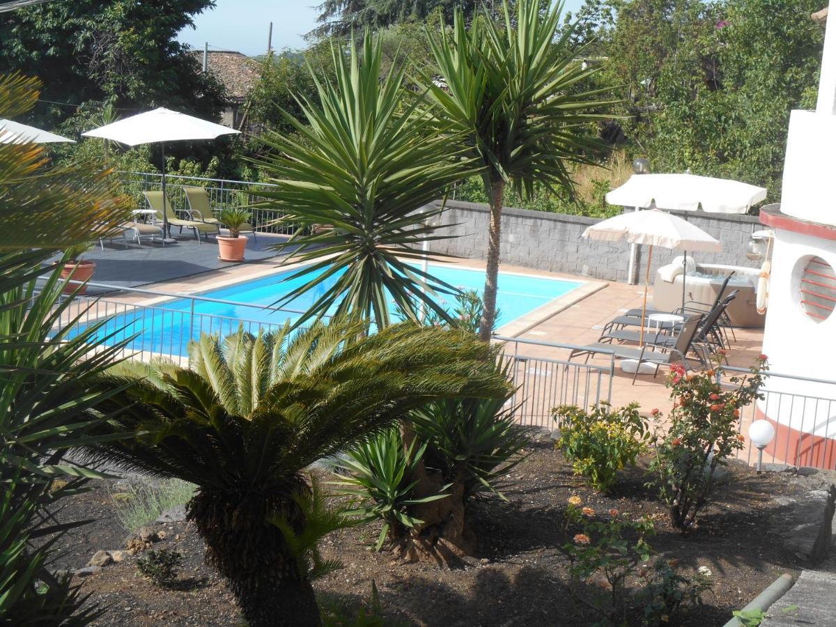 Al Villino Sunrise In Villa Con Piscina Ed Idromassaggio SantʼAlfio Exterior foto