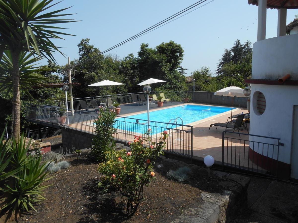 Al Villino Sunrise In Villa Con Piscina Ed Idromassaggio SantʼAlfio Exterior foto