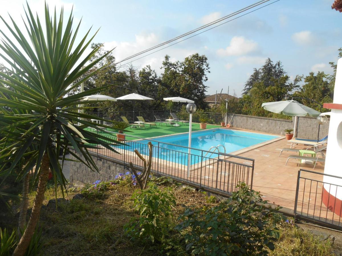 Al Villino Sunrise In Villa Con Piscina Ed Idromassaggio SantʼAlfio Exterior foto